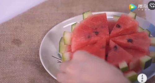 家长花式吃瓜视频,趣味视频展现亲子欢乐时光