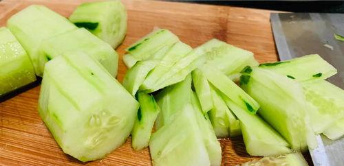 铲子吃瓜,揭秘瓜农的智慧与生活